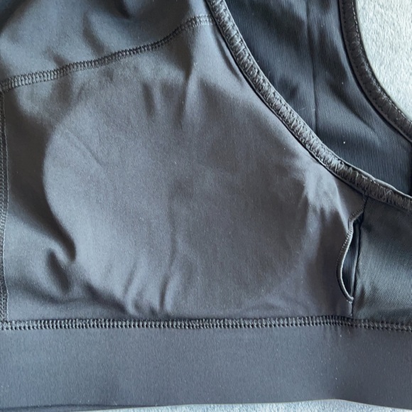 FableticsTrinity High-Impact Sports Bra - Picture 11 of 11